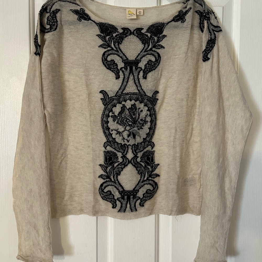 Women’s Thin Cream White Pullover Long Sleeve Top With Black Floral Design (#78)